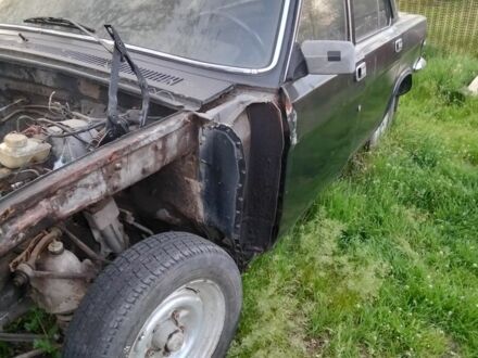 ГАЗ 24-10 Волга 1989 в Новомосковске на Automoto.ua Черный ГАЗ 24-10 Волга, объемом двигателя 2.4 л и пробегом 10 тыс. км за 290 $, фото 1 на Automoto.ua
