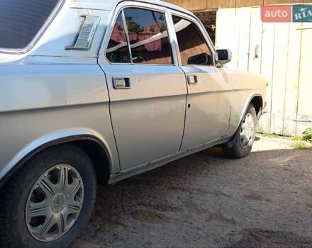 Сірий ГАЗ 24-10 Волга, об'ємом двигуна 2.4 л та пробігом 50 тис. км за 850 $, фото 2 на Automoto.ua