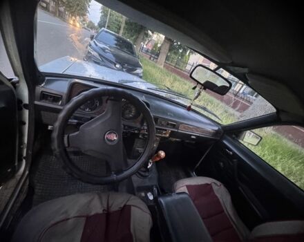 Серый ГАЗ 24-10 Волга, объемом двигателя 2.4 л и пробегом 300 тыс. км за 600 $, фото 4 на Automoto.ua