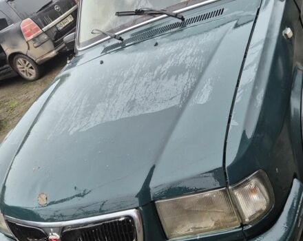 Зеленый ГАЗ 24-10 Волга, объемом двигателя 2.4 л и пробегом 300 тыс. км за 600 $, фото 1 на Automoto.ua