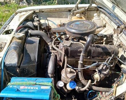 Белый ГАЗ 24, объемом двигателя 2.4 л и пробегом 300 тыс. км за 601 $, фото 7 на Automoto.ua
