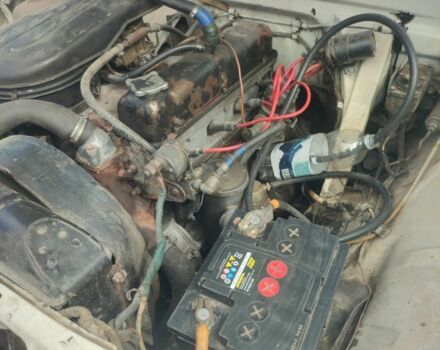 ГАЗ 24 1980 в Запорожье на Automoto.ua Белый ГАЗ 24, объемом двигателя 2.5 л и пробегом 86 тыс. км за 484 $, фото 2 на Automoto.ua