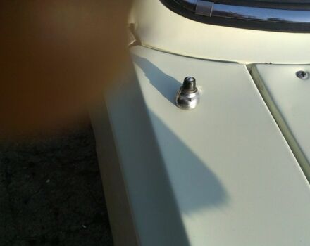 Білий ГАЗ 24, об'ємом двигуна 2.4 л та пробігом 78 тис. км за 3000 $, фото 6 на Automoto.ua