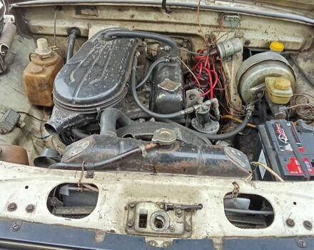 Білий ГАЗ 24, об'ємом двигуна 2.4 л та пробігом 89 тис. км за 971 $, фото 3 на Automoto.ua