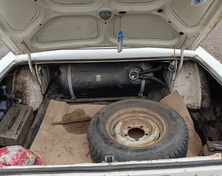 Бежевий ГАЗ 24, об'ємом двигуна 2.4 л та пробігом 1000 тис. км за 1000 $, фото 7 на Automoto.ua