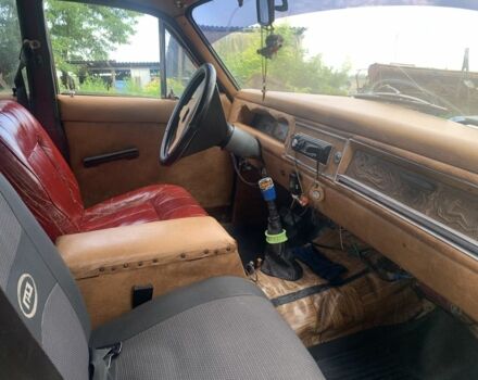 Черный ГАЗ 24, объемом двигателя 2.4 л и пробегом 80 тыс. км за 2300 $, фото 4 на Automoto.ua