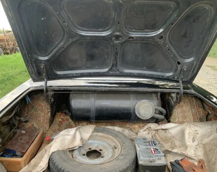 Черный ГАЗ 24, объемом двигателя 2.4 л и пробегом 80 тыс. км за 2300 $, фото 5 на Automoto.ua