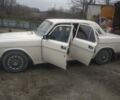 Белый ГАЗ 24 Волга, объемом двигателя 2.4 л и пробегом 200 тыс. км за 800 $, фото 2 на Automoto.ua