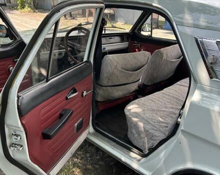 ГАЗ 24 Волга 1977 в Днепре (Днепропетровске) на Automoto.ua Белый ГАЗ 24 Волга, объемом двигателя 2.5 л и пробегом 95 тыс. км за 1000 $, фото 10 на Automoto.ua