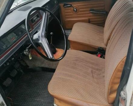 Белый ГАЗ 24 Волга, объемом двигателя 2.4 л и пробегом 72 тыс. км за 950 $, фото 5 на Automoto.ua