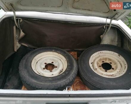 Белый ГАЗ 24 Волга, объемом двигателя 2.4 л и пробегом 72 тыс. км за 950 $, фото 7 на Automoto.ua