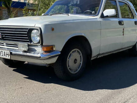 ГАЗ 24 Волга 1984 в Кривом Роге на Automoto.ua Белый ГАЗ 24 Волга, объемом двигателя 0 л и пробегом 150 тыс. км за 1600 $, фото 1 на Automoto.ua