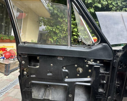 Черный ГАЗ 24 Волга, объемом двигателя 2.4 л и пробегом 1 тыс. км за 2000 $, фото 31 на Automoto.ua