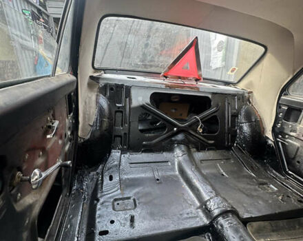 Черный ГАЗ 24 Волга, объемом двигателя 2.4 л и пробегом 1 тыс. км за 2000 $, фото 15 на Automoto.ua