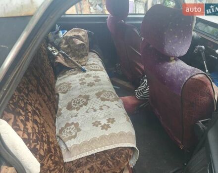Черный ГАЗ 24 Волга, объемом двигателя 2.4 л и пробегом 280 тыс. км за 550 $, фото 10 на Automoto.ua