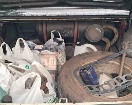 Червоний ГАЗ 24 Волга, об'ємом двигуна 2.4 л та пробігом 200 тис. км за 650 $, фото 6 на Automoto.ua