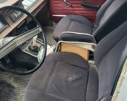 Серый ГАЗ 24 Волга, объемом двигателя 2.4 л и пробегом 500 тыс. км за 550 $, фото 3 на Automoto.ua