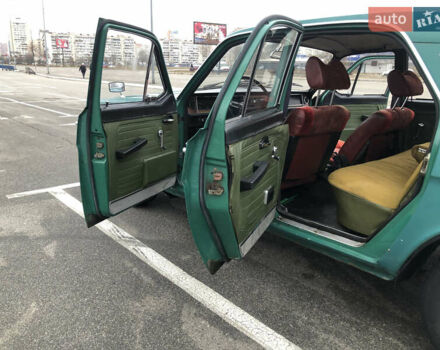 Зелений ГАЗ 24 Волга, об'ємом двигуна 2.4 л та пробігом 45 тис. км за 1100 $, фото 36 на Automoto.ua