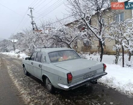 Зеленый ГАЗ 24 Волга, объемом двигателя 2.4 л и пробегом 100 тыс. км за 650 $, фото 2 на Automoto.ua
