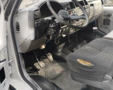 Белый ГАЗ 2705 Газель, объемом двигателя 2.4 л и пробегом 250 тыс. км за 1500 $, фото 8 на Automoto.ua