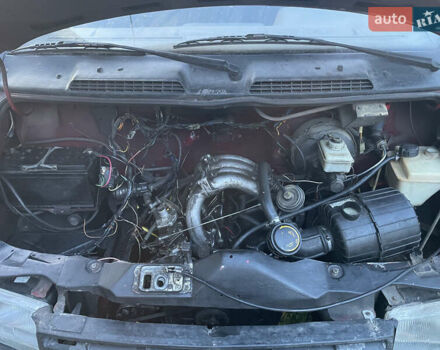 Красный ГАЗ 2705 Газель, объемом двигателя 2.5 л и пробегом 400 тыс. км за 2200 $, фото 24 на Automoto.ua