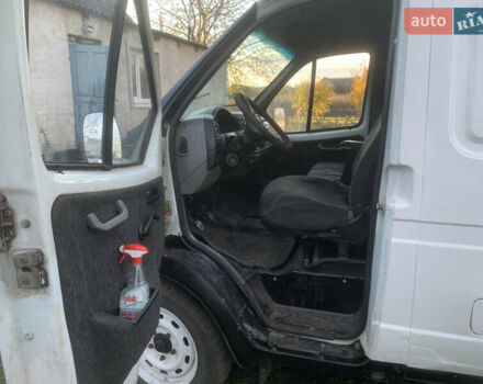 Белый ГАЗ 2752 Соболь, объемом двигателя 2.3 л и пробегом 130 тыс. км за 2500 $, фото 7 на Automoto.ua