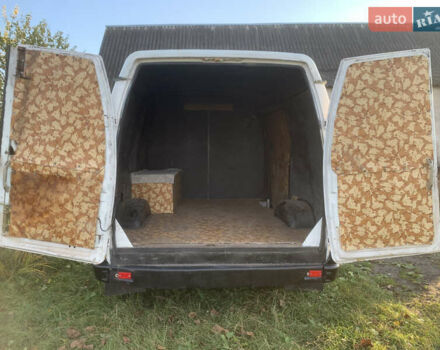 Белый ГАЗ 2752 Соболь, объемом двигателя 2.3 л и пробегом 130 тыс. км за 2500 $, фото 4 на Automoto.ua