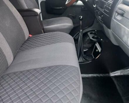 Білий ГАЗ 2752 Соболь, об'ємом двигуна 2.4 л та пробігом 190 тис. км за 2400 $, фото 10 на Automoto.ua