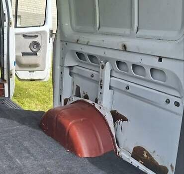 Белый ГАЗ 2752 Соболь, объемом двигателя 2.3 л и пробегом 88 тыс. км за 2300 $, фото 11 на Automoto.ua