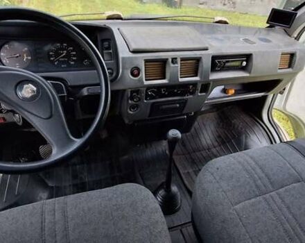 Белый ГАЗ 2752 Соболь, объемом двигателя 2.3 л и пробегом 88 тыс. км за 2300 $, фото 14 на Automoto.ua