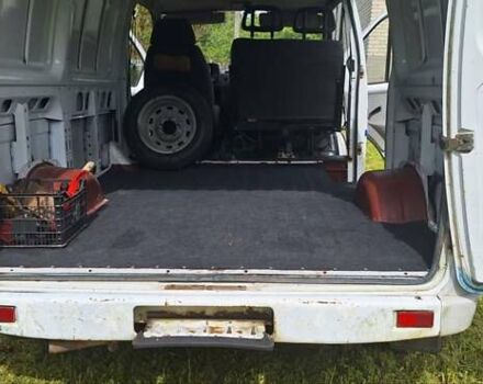 Белый ГАЗ 2752 Соболь, объемом двигателя 2.3 л и пробегом 88 тыс. км за 2300 $, фото 10 на Automoto.ua