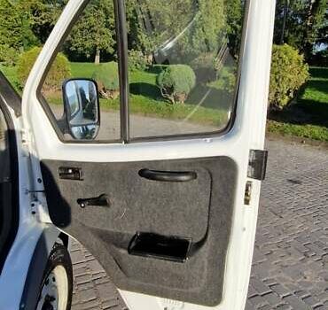 Белый ГАЗ 2752 Соболь, объемом двигателя 0 л и пробегом 1 тыс. км за 3000 $, фото 16 на Automoto.ua