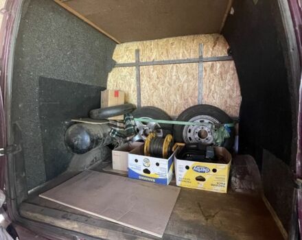 ГАЗ 2752 Соболь 2003 в Славянске на Automoto.ua Красный ГАЗ 2752 Соболь, объемом двигателя 2.3 л и пробегом 150 тыс. км за 1500 $, фото 6 на Automoto.ua