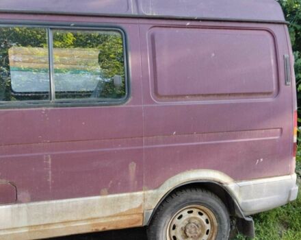 Красный ГАЗ 2752 Соболь, объемом двигателя 2.3 л и пробегом 2 тыс. км за 239 $, фото 2 на Automoto.ua