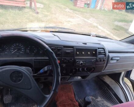 Синий ГАЗ 2752 Соболь, объемом двигателя 2.29 л и пробегом 235 тыс. км за 1350 $, фото 6 на Automoto.ua