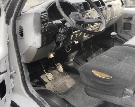 Белый ГАЗ 2818 Газель, объемом двигателя 2.4 л и пробегом 259 тыс. км за 1800 $, фото 2 на Automoto.ua