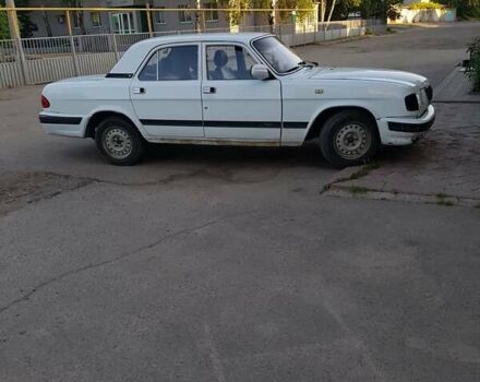 Белый ГАЗ 31010, объемом двигателя 2.4 л и пробегом 596 тыс. км за 1600 $, фото 1 на Automoto.ua