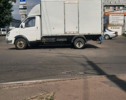 Белый ГАЗ 3102 Волга, объемом двигателя 2 л и пробегом 457 тыс. км за 3700 $, фото 4 на Automoto.ua
