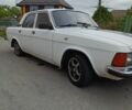 Белый ГАЗ 3102 Волга, объемом двигателя 2.5 л и пробегом 300 тыс. км за 650 $, фото 3 на Automoto.ua