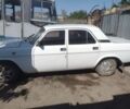 Белый ГАЗ 3102 Волга, объемом двигателя 2 л и пробегом 75 тыс. км за 550 $, фото 3 на Automoto.ua