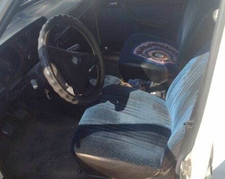 Белый ГАЗ 3102 Волга, объемом двигателя 2 л и пробегом 75 тыс. км за 550 $, фото 1 на Automoto.ua