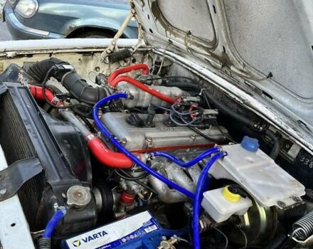 Белый ГАЗ 3102 Волга, объемом двигателя 2.3 л и пробегом 314 тыс. км за 3000 $, фото 7 на Automoto.ua