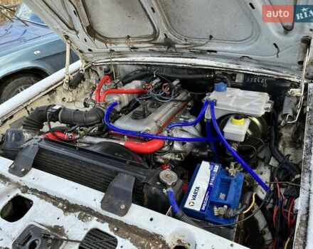 Белый ГАЗ 3102 Волга, объемом двигателя 2.3 л и пробегом 314 тыс. км за 3000 $, фото 13 на Automoto.ua