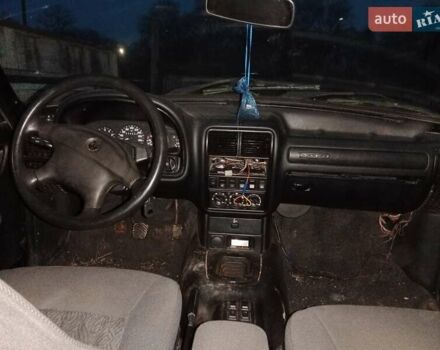 Белый ГАЗ 3102 Волга, объемом двигателя 2.45 л и пробегом 100 тыс. км за 1700 $, фото 7 на Automoto.ua