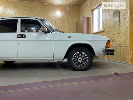 Білий ГАЗ 3102 Волга, об'ємом двигуна 2.4 л та пробігом 26 тис. км за 2350 $, фото 1 на Automoto.ua