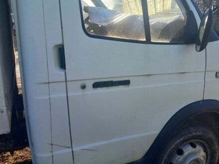 Белый ГАЗ 3102 Волга, объемом двигателя 3 л и пробегом 100 тыс. км за 2500 $, фото 1 на Automoto.ua