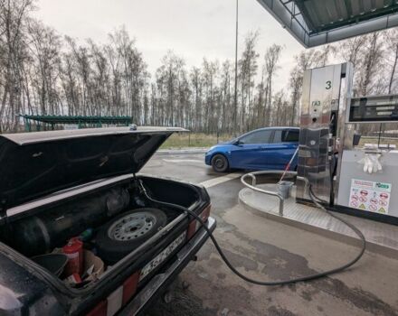 Черный ГАЗ 3102 Волга, объемом двигателя 2.4 л и пробегом 147 тыс. км за 1100 $, фото 17 на Automoto.ua