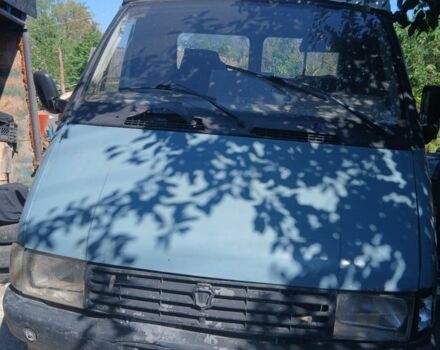 ГАЗ 3102 Волга 1999 у Запоріжжя на Automoto.ua Сірий ГАЗ 3102 Волга, об'ємом двигуна 2.4 л та пробігом 185 тис. км за 728 $, фото 1 на Automoto.ua