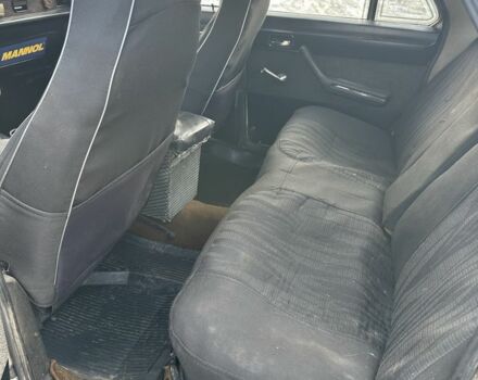 Серый ГАЗ 3102 Волга, объемом двигателя 2.45 л и пробегом 169 тыс. км за 800 $, фото 13 на Automoto.ua