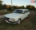 Белый ГАЗ 310221 Волга, объемом двигателя 2.4 л и пробегом 300 тыс. км за 2000 $, фото 1 на Automoto.ua